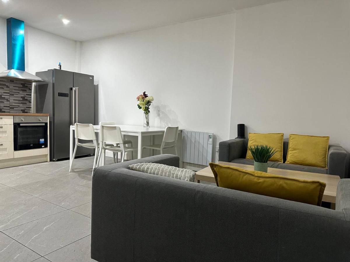 Cork City En-Suite Single Room ภายนอก รูปภาพ