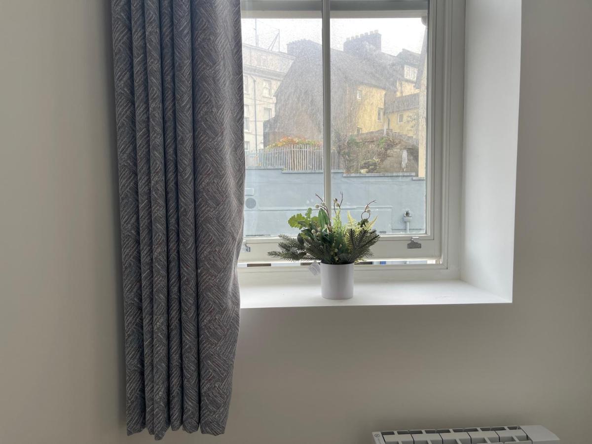 Cork City En-Suite Single Room ภายนอก รูปภาพ